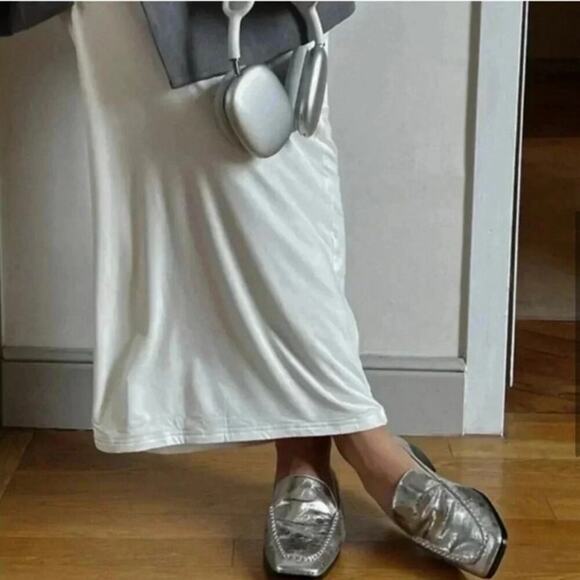 Dolce Vita Beny Flats Size 7.5 Silver Distressed Leather Loafer Preppy Old Money - Picture 6 of 16